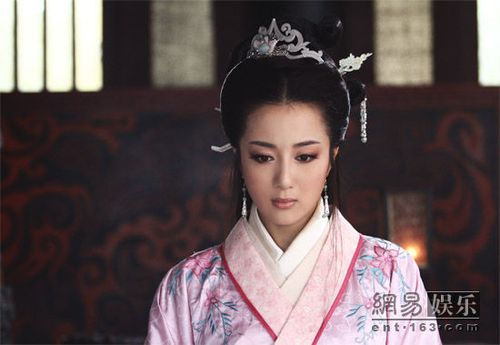 《新洛神》热播 曹氏父子情迷李依晓