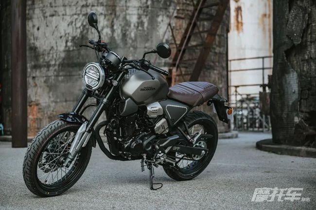 新车体验:五羊-本田new cb190ss,更具运动风格的复古车!