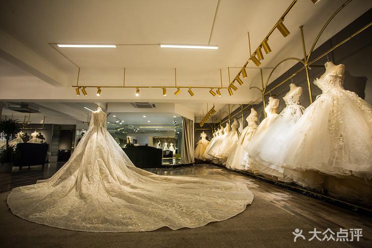 圣约婚纱礼服馆 秀禾高端订制