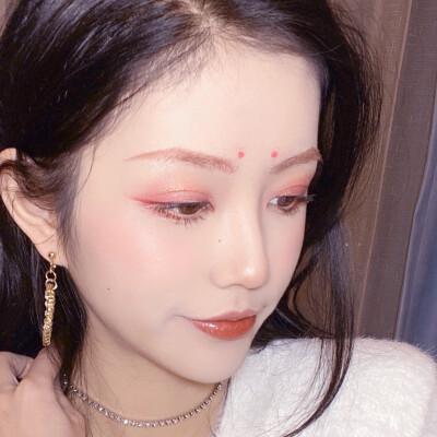 小熊炼乳 自截 女生头像 style:闺蜜姐妹头像/御姐头像/成熟女生头像