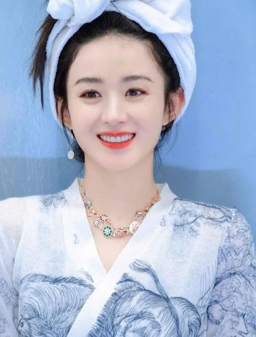 赵丽颖完美五官女主脸