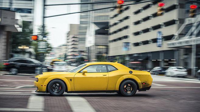dodge challenger srt demon