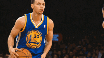 首先我们先来看看库里的投篮动作