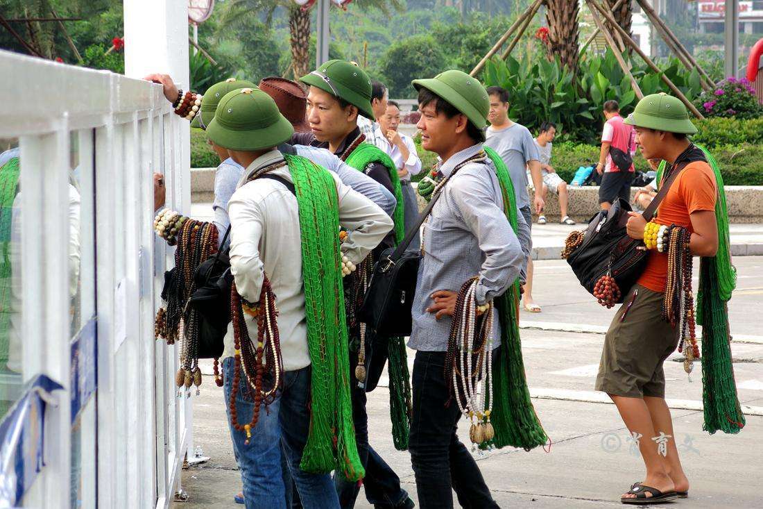 中国有一个小县城,被称为是越南人的"天堂",有很多越南美女!