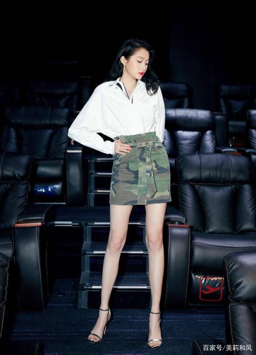 关晓彤美腿高跟高清壁纸