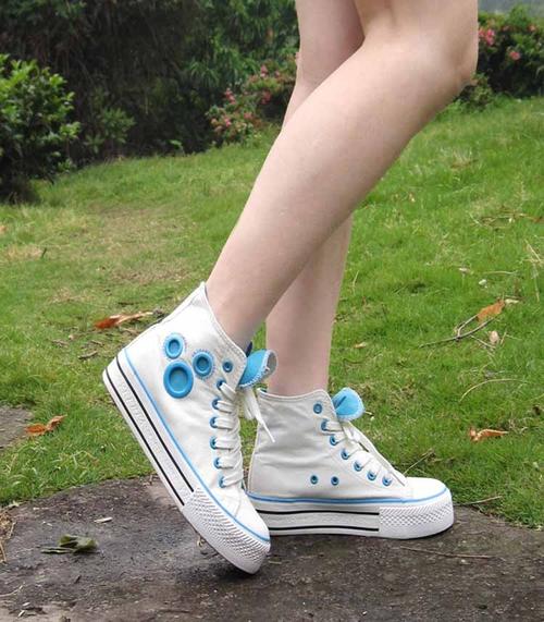 米奇高帮帆布鞋女