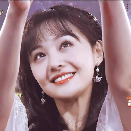 郑爽"代孕弃养"事件现状