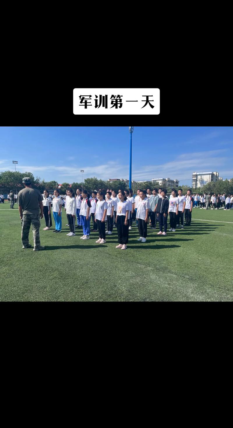 初一新生军训.新的学校,新的起点.记录你上初一的第1天,童年