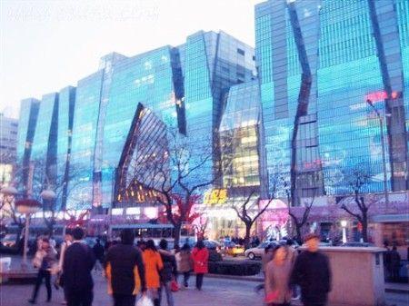 一条金融街上,两家高端商场,金融街购物中心的开业会不会对"咫尺之