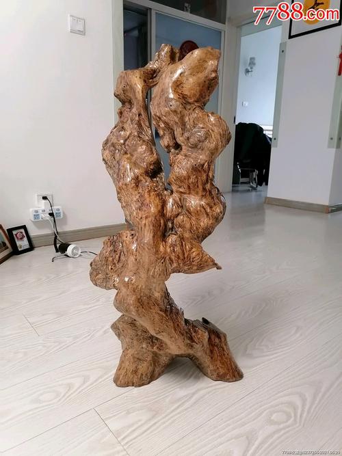 根雕作品鹰高95厘米重五公斤左右整体树瘤作品没有任何拼接按图发货