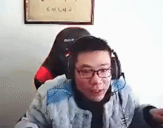 求一些主播或选手吃饭的动图