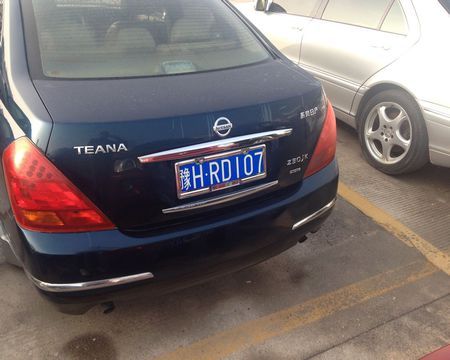 二手天籁 车尾标 上左侧teana 右侧东风日产 右下230jk v6 前挡风玻璃