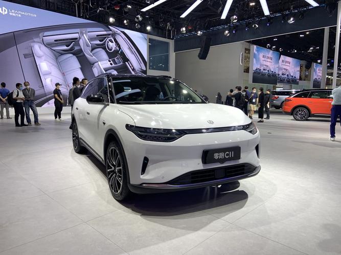 广州车展实拍零跑c11,智能化真的能超特斯拉model y?