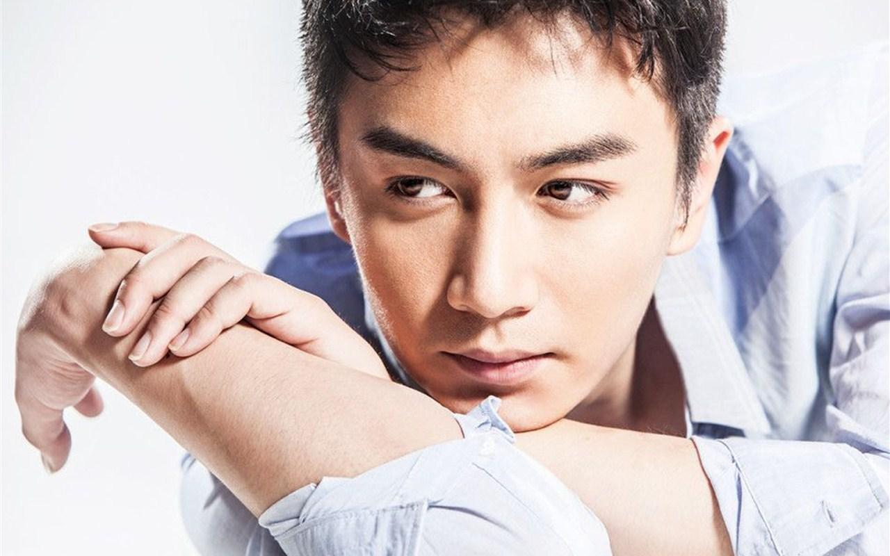 帅哥陈晓衬衫写真高清桌面壁纸