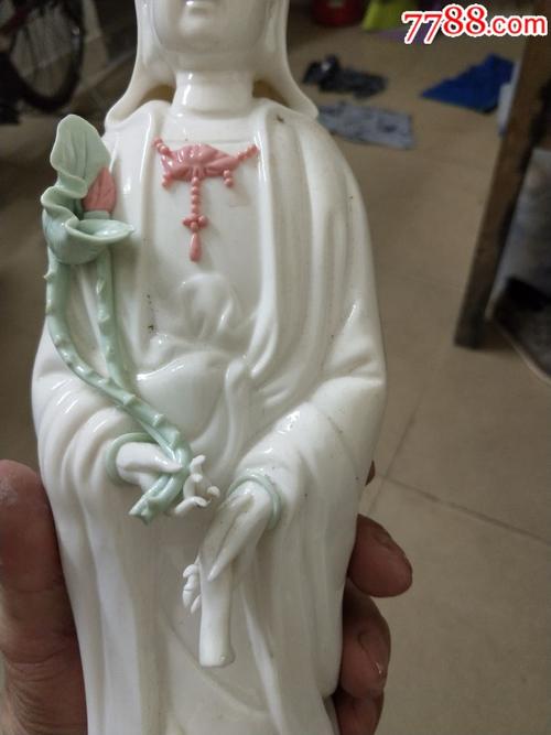 德化白瓷观音像