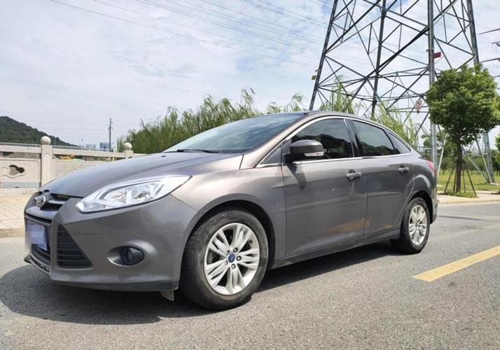 【苏州】2013年8月 福特 福克斯 2013款 三厢经典 1.