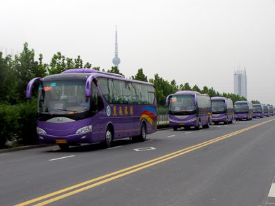旅游公司全力以赴服务一赛一节活动