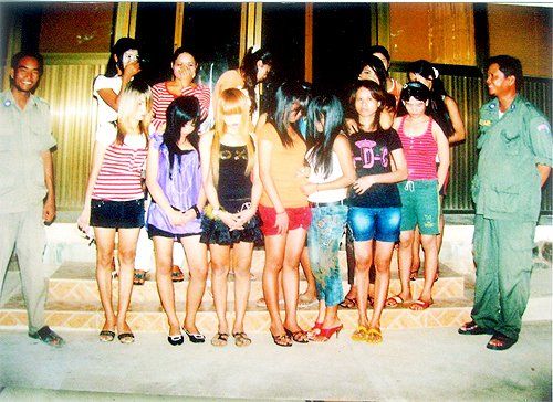 柬埔寨警方逮捕的妓女资料图