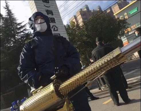 上海硬核防疫视频火了!超强消毒枪让网友狂赞