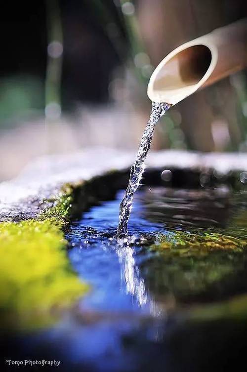 二,老子曰:"上善若水"