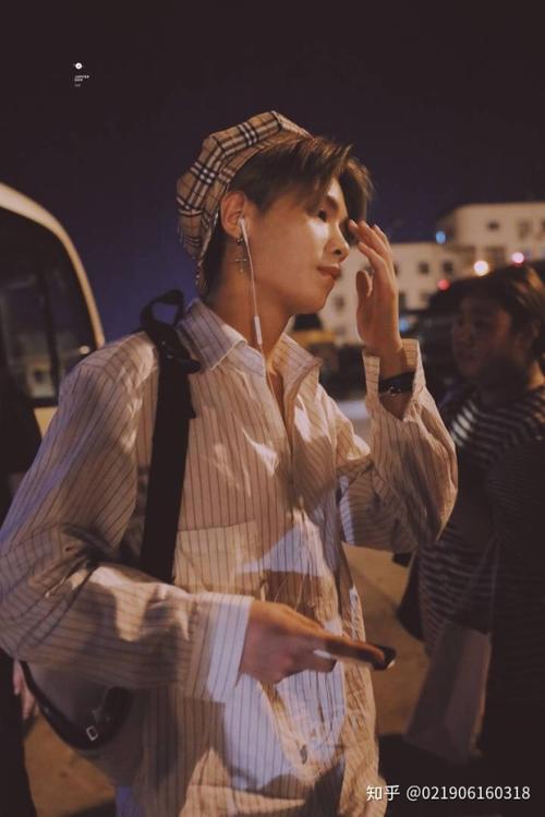 如何看待justin黄明昊的颜?