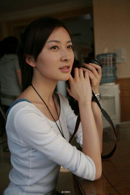 杨亚,出生于安徽省,毕业于上海戏剧学院07导演系,中国内地女演员.