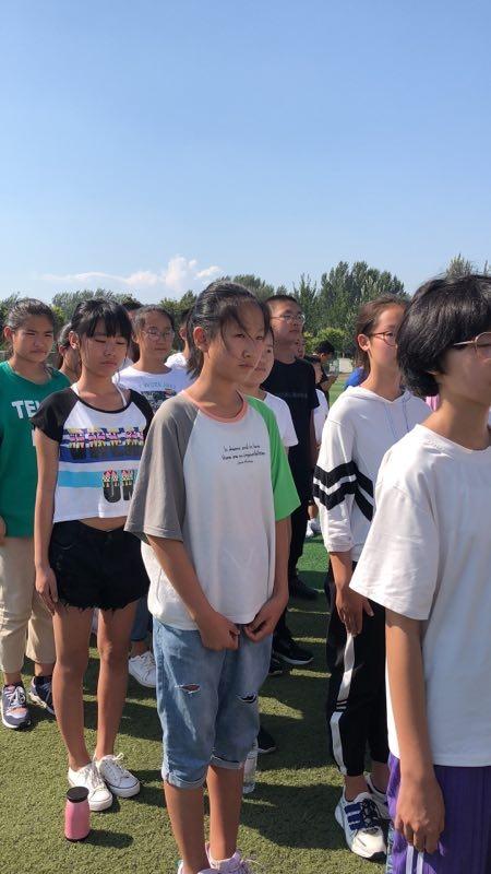 涿州双塔中学193班军训简报——刘佳俊