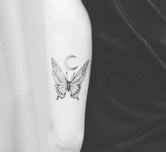 蝴蝶纹身图案女2020最火蝴蝶纹身图4