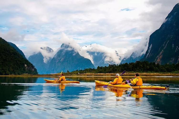 kayak milford sound