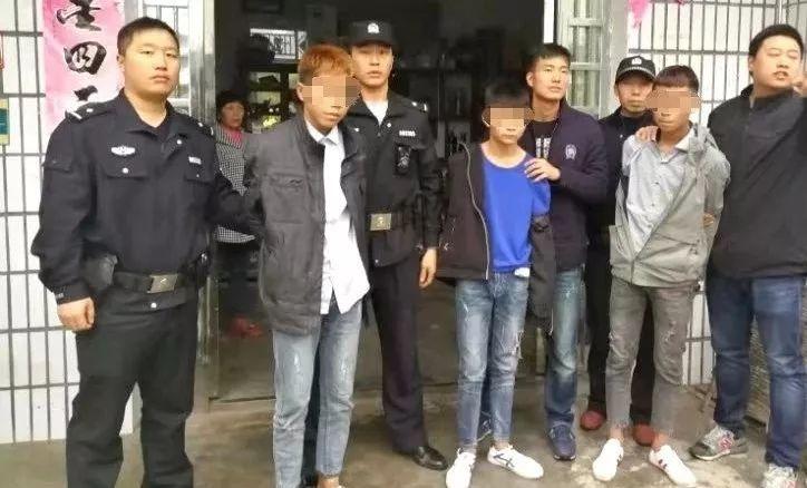 嫌疑人在宜昌市辖区抢夺三部手机后,乘坐一台网约车,沿g42高速往恩施