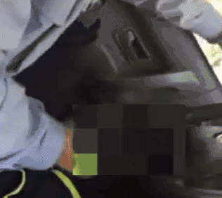 女中学生打车,司机边唠嗑边把手伸进裤裆做不可描述之