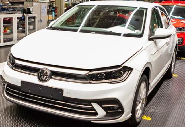 2022款大众polo亮相!全新运动外观或不足十万,搭1.5t还看啥飞度