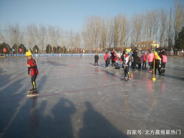 鞍山首次青少年速滑比赛成功举办,网友:未来的武大靖?