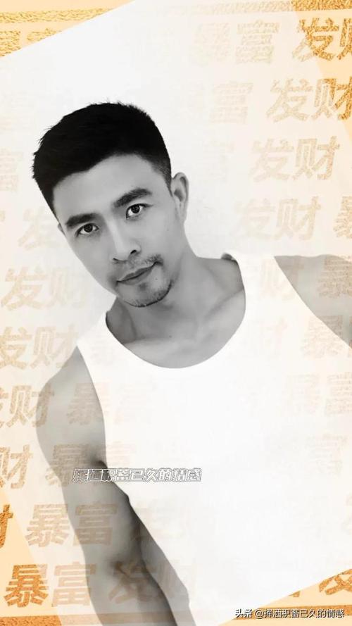 著名健身教练王博涛说过人生的所有成就都在于坚持