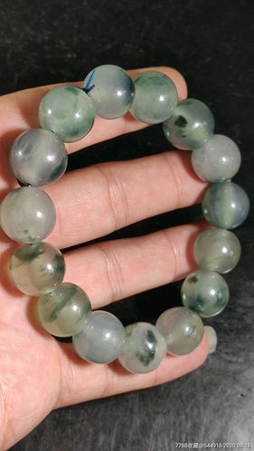 清代翡翠飘花老珠子手串,清代翡翠飘花珠子串十四颗(一口价)