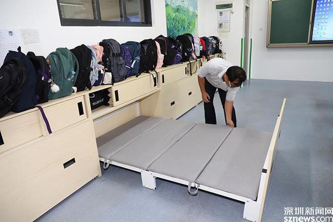 贴心落实"双减"南山这所学校教室秒变午休室
