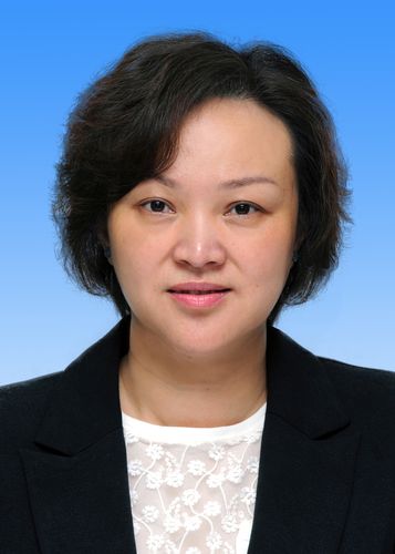 首页 政民互动 区人大领导 我的简历     谢榕榕