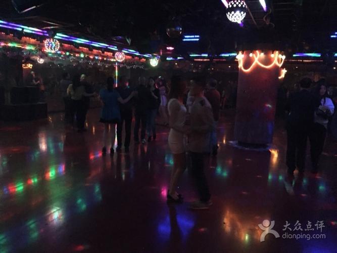 蓝堡歌舞厅的点评