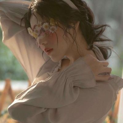 温柔仙气露脸真人女生头像