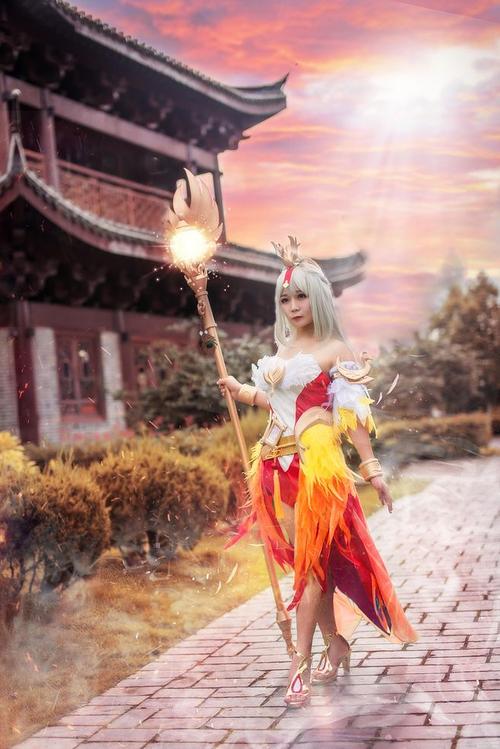 王者荣耀 王昭君凤凰于飞 cosplay | 半次元-第一中文