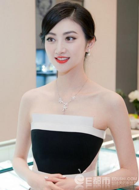 景甜神秘背景大揭秘 景甜男朋友是谁?揭景甜的后台到底有多硬