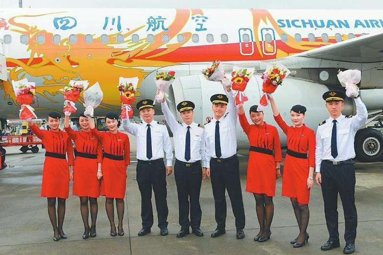 《中国机长》乘务长原型美艳私照曝光!温婉大气,比袁泉还美!