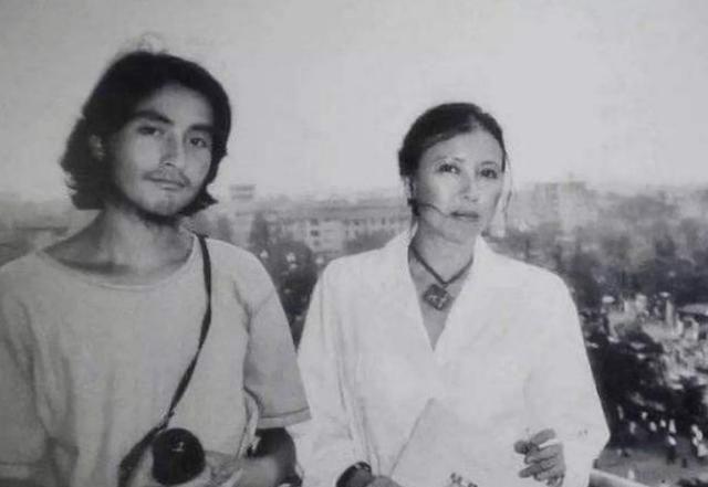 1941年王洛宾回到兰州的家已出轨的妻子问他今晚你住哪儿