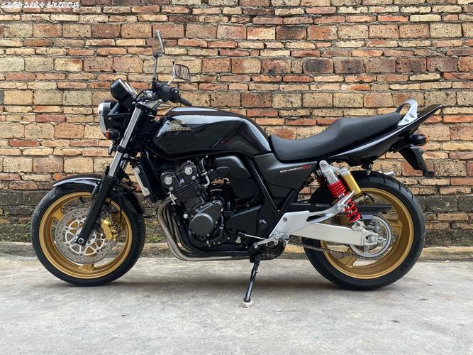 碣石原始动力机车本田cb400vtec4代2013年高配带abs