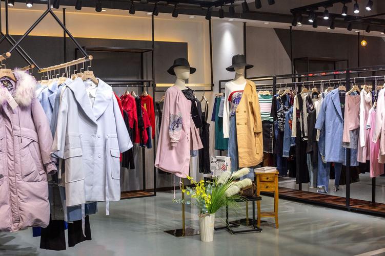凯泊蕾19秋冬 深圳设计师女装品牌折扣尾货走份 品牌专柜正品货源