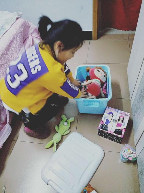 自己收拾玩具