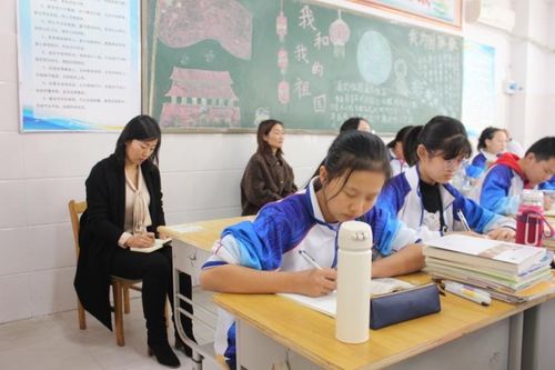 临邑五中举行家委会成立暨家长开放日活动