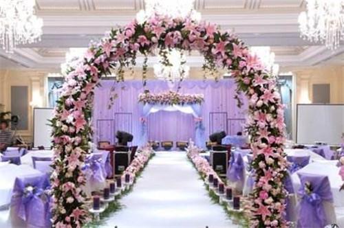 婚礼花门图片欣赏如何布置婚礼花门