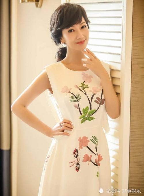 演员赵雅芝时尚照片集锦