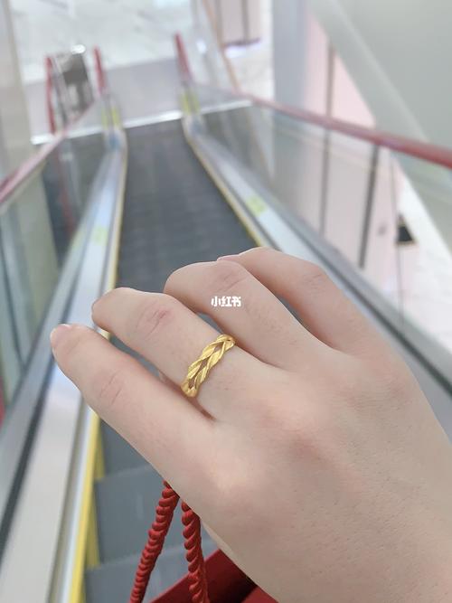 周大福麦穗戒指